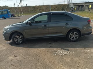 2021 Volkswagen Polo VI, серый, 1850000 рублей, вид 4