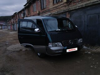 1999 SsangYong Istana I, зелёный, 1150000 рублей, вид 4