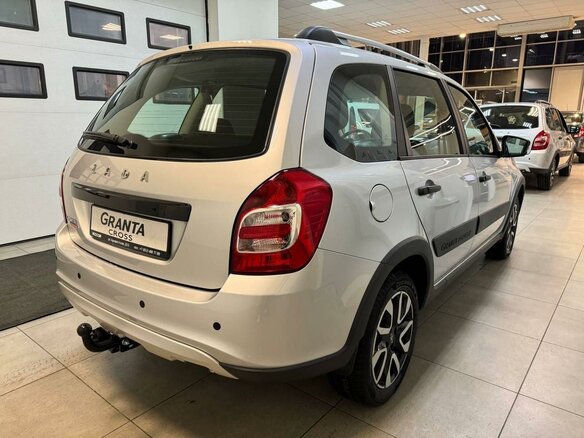 2026 Lada (ВАЗ) Granta Cross I Рестайлинг, серебристый, 1255000 рублей - вид 4
