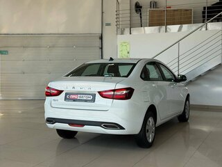 2024 Lada (ВАЗ) Vesta I Рестайлинг (NG), белый, 1379900 рублей, вид 5