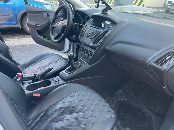 2013 Ford Focus III, белый, 650000 рублей - вид 8