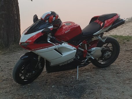 2010 Ducati 848, красный, 600000 рублей, вид 2