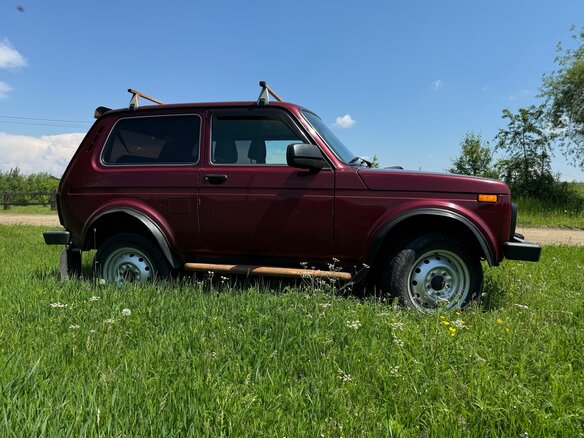 2019 Lada (ВАЗ) 2121 (4x4) I Рестайлинг (2020), красный, 720000 рублей - вид 1
