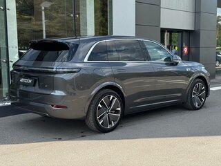 2026 Li Auto (Lixiang) L7 52.3 kWh I Рестайлинг, серый, 10690000 рублей, вид 5