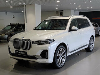 BMW X7 40i I (G07)