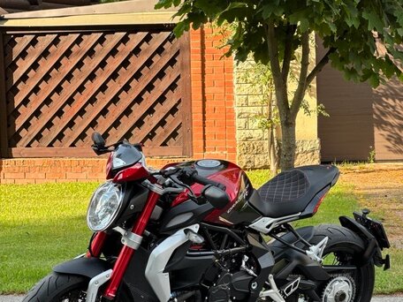 2016 MV Agusta Dragster 800, красный, 1320000 рублей, вид 3