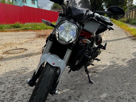 2015 Ducati Monster 821, белый, 600000 рублей, вид 2