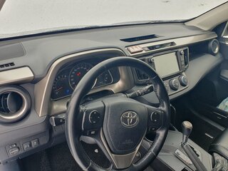 2013 Toyota RAV4 IV (XA40), чёрный, 2390000 рублей, вид 3