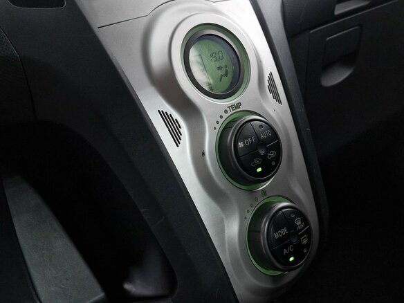 2008 Toyota Yaris Multimode II, чёрный - вид 12
