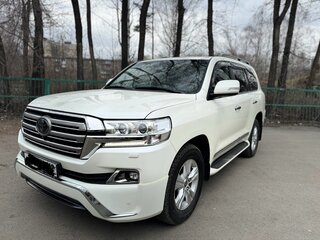 2018 Toyota Land Cruiser 200 Series Рестайлинг 2, белый, 6950000 рублей, вид 1