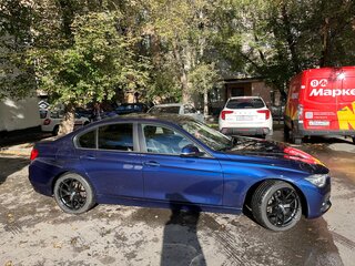 2018 BMW 3 серии 320i VI (F3x) Рестайлинг, синий, 2400000 рублей, вид 3