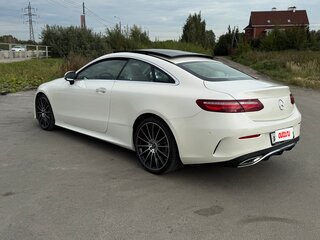 2019 Mercedes-Benz E-Класс 300 V (W213, S213, C238), белый, 6000000 рублей, вид 3