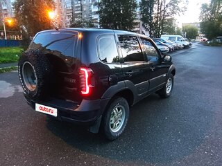 2011 Chevrolet Niva I Рестайлинг, чёрный, 425000 рублей, вид 5