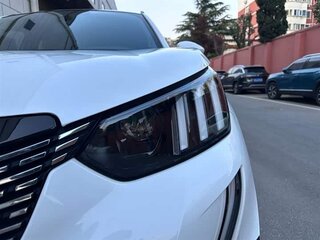 2023 Peugeot 2008 II, белый, 1200666 рублей, вид 3