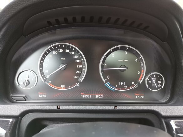 2011 BMW 5 серии 530d xDrive VI (F10/F11/F07), чёрный - вид 12