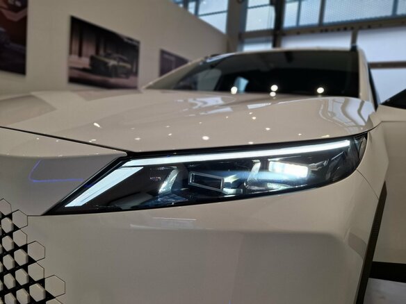 2026 Omoda C7, белый, 3499000 рублей - вид 1