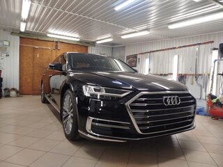 2018 Audi A8 Long 55 TFSI IV (D5), чёрный, 5990000 рублей, вид 2