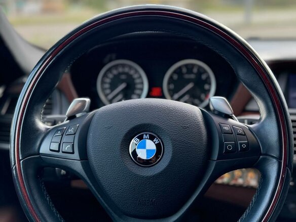 2011 BMW X6 50i 8-speed I (E71), чёрный, 2090000 рублей - вид 10