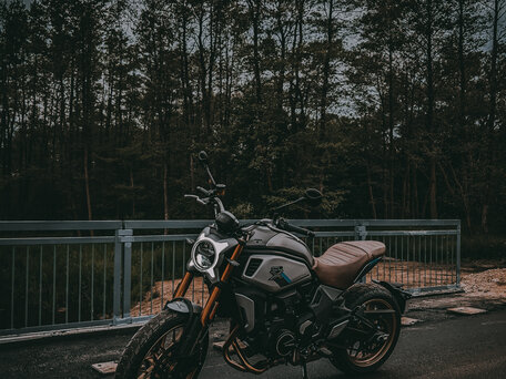 2022 CFMoto 700CL-X Heritage, серебристый, 690000 рублей, вид 1