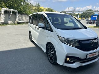 2015 Honda Stepwgn Spada V, белый, 2100000 рублей, вид 2