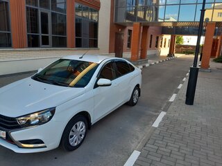 2017 Lada (ВАЗ) Vesta I, белый, 800000 рублей, вид 2