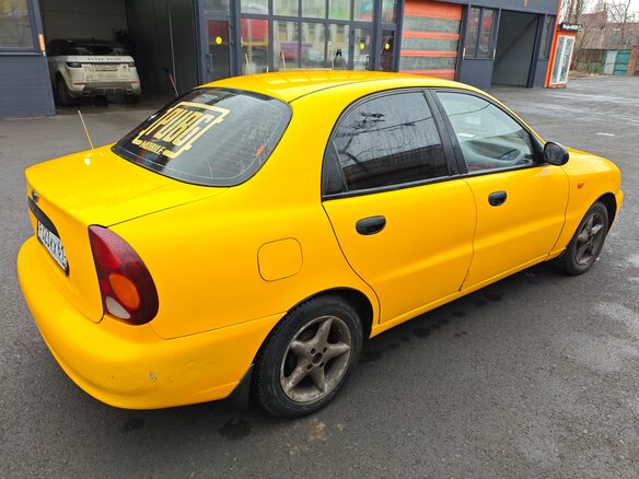 2006 Chevrolet Lanos I, жёлтый, 270000 рублей - вид 8