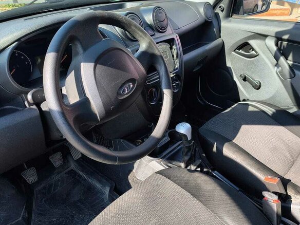2015 Lada (ВАЗ) Granta I, белый, 585000 рублей - вид 4