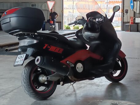 2002 Yamaha TMAX, чёрный, 250000 рублей, вид 4