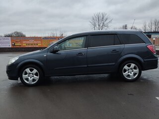 2011 Opel Astra H Рестайлинг, серый, 600000 рублей, вид 1