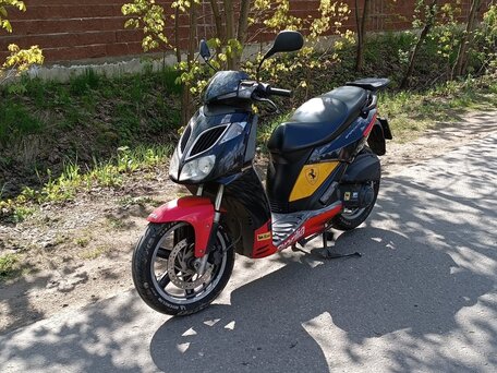 2006 Aprilia SportCity 200, чёрный, 150000 рублей, вид 3