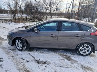 2011 Ford Focus III, коричневый, 1000000 рублей, вид 4
