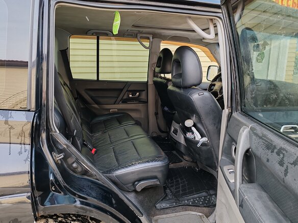 2004 Mitsubishi Pajero III Рестайлинг, чёрный, 850000 рублей - вид 10
