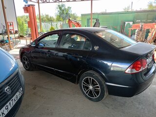 2007 Honda Civic VIII, чёрный, 400000 рублей, вид 3