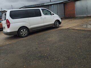 2012 Hyundai Grand Starex I, белый, 1700000 рублей, вид 4