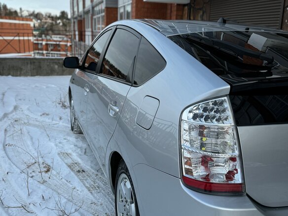 2009 Toyota Prius II Рестайлинг (XW20), серебристый, 1199999 рублей - вид 6