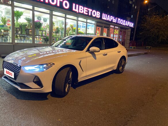 2019 Genesis G70 I, белый, 1700000 рублей - вид 2