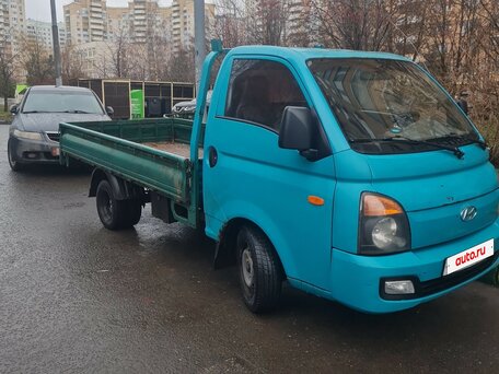 2013 Hyundai Porter II, зелёный, 620000 рублей, вид 2