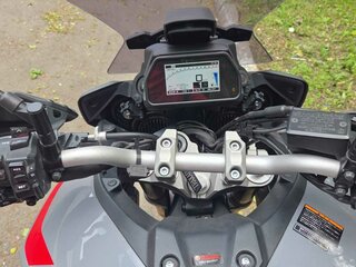 2018 Yamaha MT-09 Tracer (FJ-09), серый, 1100000 рублей, вид 3