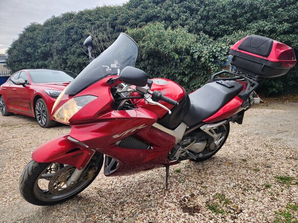 2006 Honda VFR 800, пурпурный, 500000 рублей - вид 18
