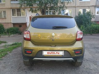 2014 Renault Sandero Stepway II, зелёный, 800000 рублей, вид 4