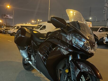 2011 Kawasaki GTR 1400 (Concours 14), красный, 750000 рублей, вид 1
