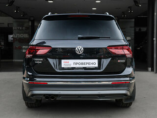 2018 Volkswagen Tiguan II, чёрный, 1948000 рублей, вид 5
