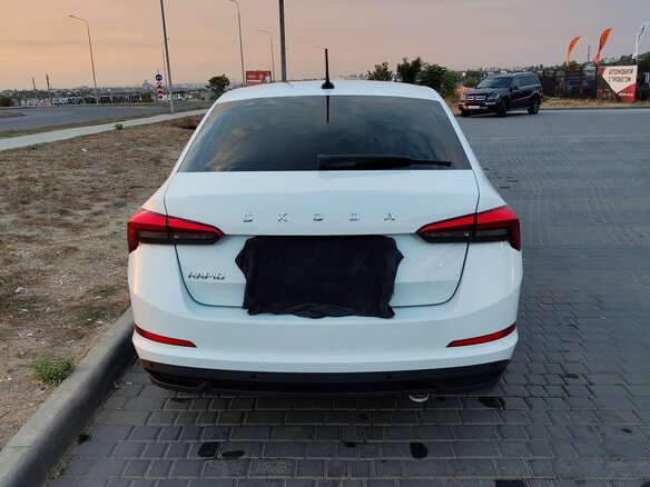 2020 Skoda Rapid II, белый, 1770000 рублей - вид 4