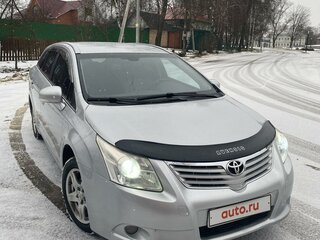 2011 Toyota Avensis III Рестайлинг, серебристый, 1100000 рублей, вид 2