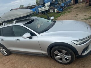 2019 Volvo V60 Cross Country II, серый, 2700000 рублей, вид 4