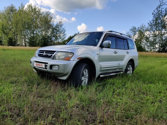 2001 Mitsubishi Montero III, серый, 680000 рублей
