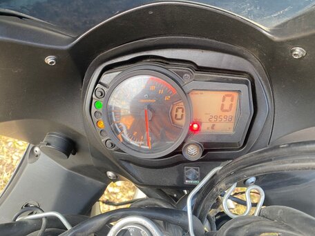 2010 Suzuki GSX 1250 FA, серый, 650000 рублей, вид 3