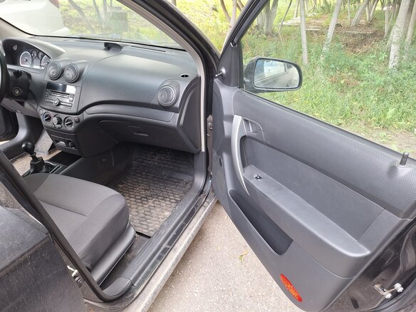 2010 Chevrolet Aveo I Рестайлинг, чёрный, 555000 рублей - вид 13