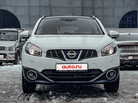 2012 Nissan Qashqai I Рестайлинг, белый, 1150000 рублей - вид 1