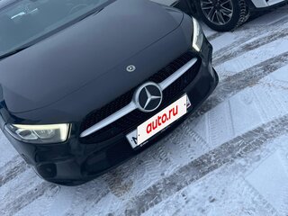 2019 Mercedes-Benz A-Класс 200 IV (W177), чёрный, 2750000 рублей, вид 4